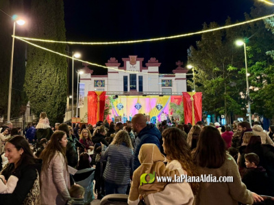 Almassora celebra la llegada m�gica de los Carteros Reales a sus barrios