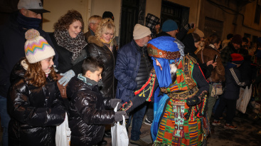 Onda despide la Navidad con una Cabalgata de Reyes multitudinaria y un Campamento Real que supera los 4.500 visitantes