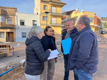 L'Ajuntament de la Vall d'Uix� transforma el carrer Balmes en una nova pla�a peatonal amb jocs d'aigua