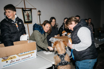 El Grao de Castell�n celebra Sant Antoni con bendici�n de animales y 1.500 inscripciones en la torra