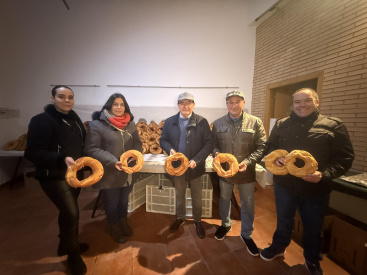 Les Useres honra a Sant Antoni con fervor y tradici�n y reparte m�s de 5.000 rollos