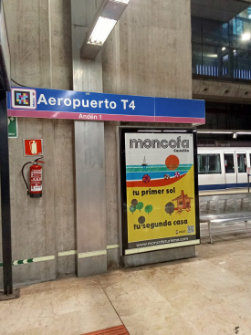 Moncofa desembarca en la T4 de Madrid-Barajas para promover su turismo durante FITUR