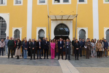 La Autoridad Portuaria de Castell�n guarda un minuto de silencio por las v�ctimas del accidente ferroviario de Adamuz