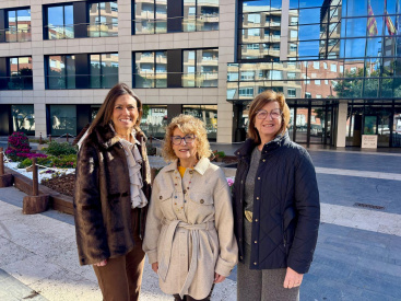 Almassora concede el premio Clara Campoamor a Marilo Limo Escura por su trayectoria acad�mica y cultural