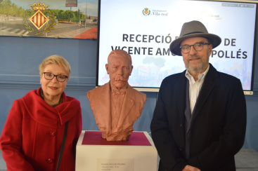 Vila-real suma un bust de Vicente Amor�s Ripoll�s al seu fons muse�stic