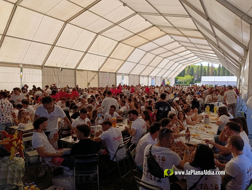 M�s de 1.700 persones participen en la XXVIII Trobada de Quintes d'Almenara