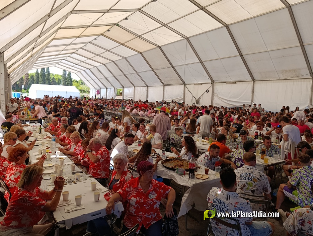 M�s de 1.700 persones participen en la XXVIII Trobada de Quintes d'Almenara