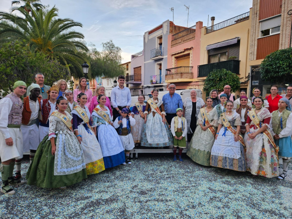 el-prego-llena-oropesa-del-mar-de-ambiente-festivo-en-uno-de-los-dias-grandes-de-sus-fiestas-patronales
