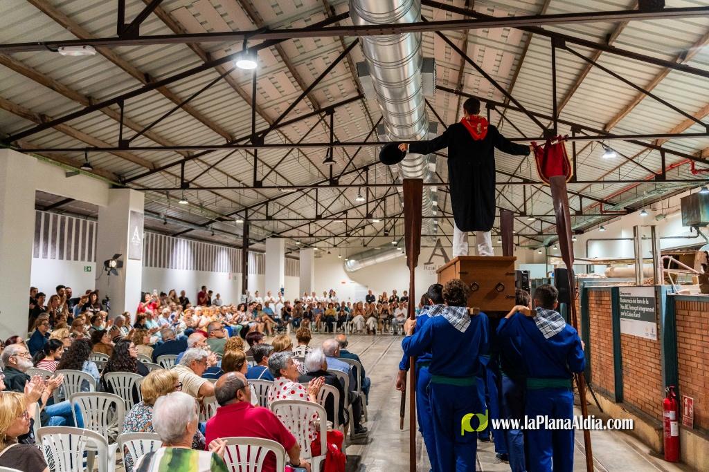 L?AlcoraFolk es consagra com a espai de trobada i projecci� del folklore i la cultura popular
