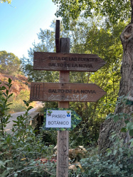 Navajas estrena el seu passeig bot�nic