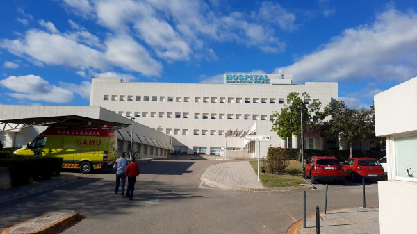 CSIF denuncia que la falta de camas UCI en Castellón obliga a trasladar pacientes graves a Valencia
