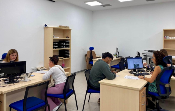 La Tenencia de Alcaldía del Grao traslada temporalmente la atención al público a la Plaza Pintor Porcar por obras de remodelación