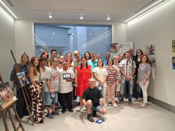 Síndrome de Down Castellón inaugura una exposición para celebrar 25 años de trayectoria del Centro Ocupacional