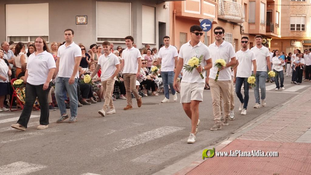 Les Alqueries ofrena la seva patrona