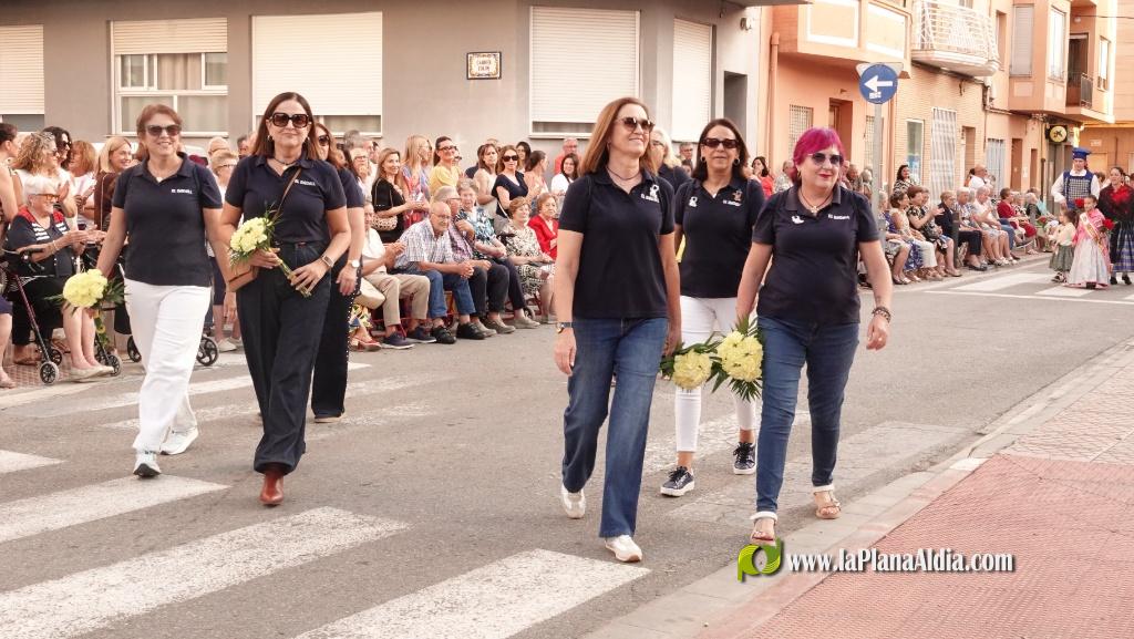 Les Alqueries ofrena la seva patrona
