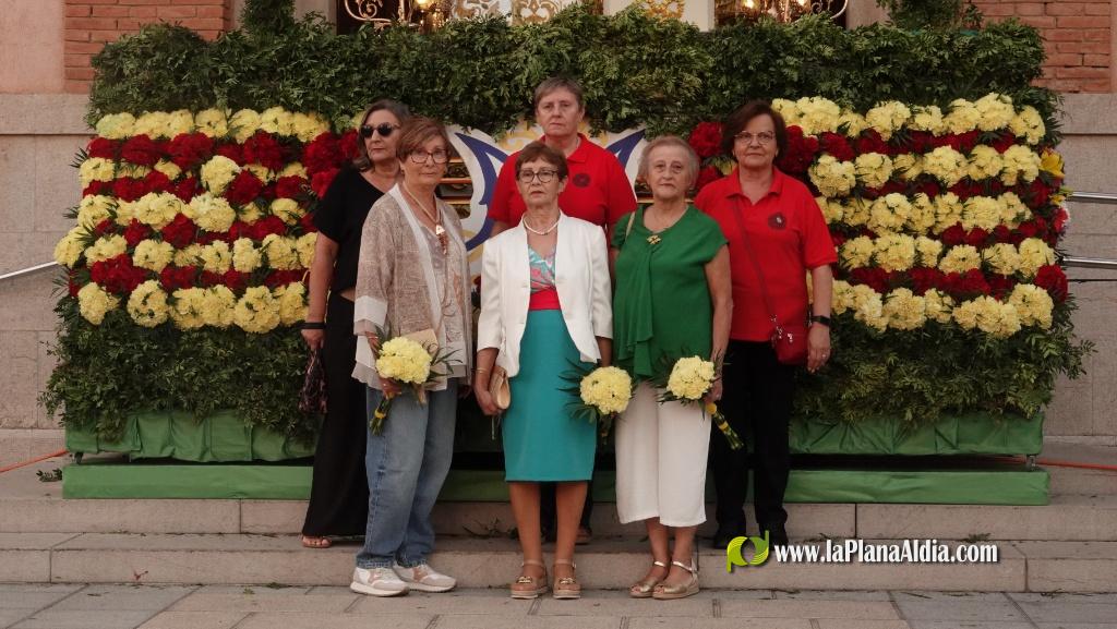 Les Alqueries ofrena la seva patrona