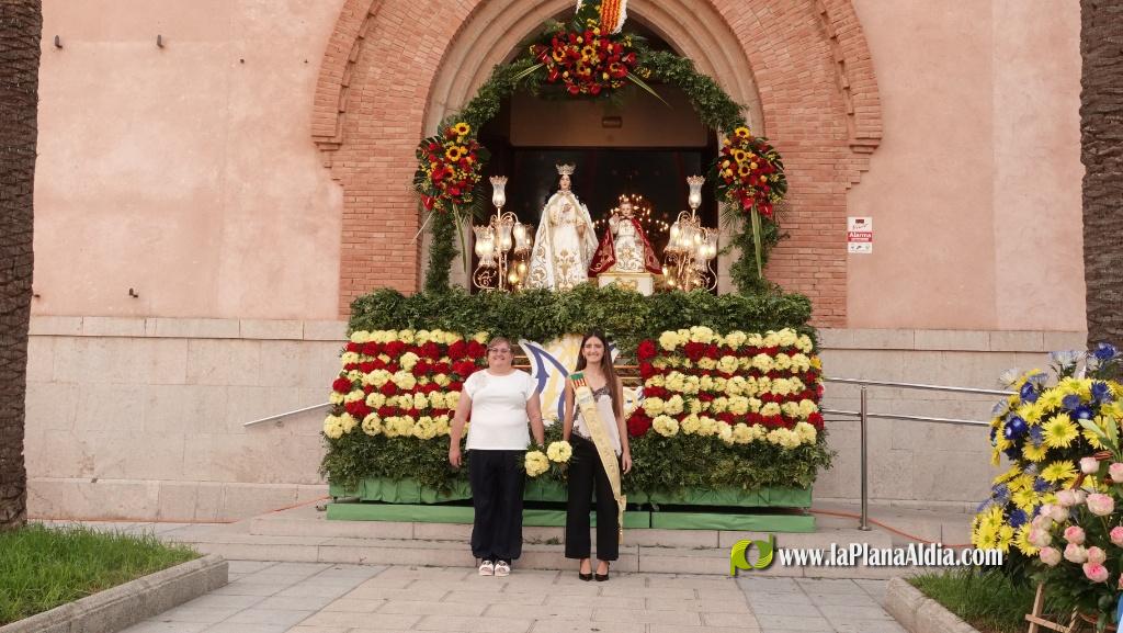Les Alqueries ofrena la seva patrona