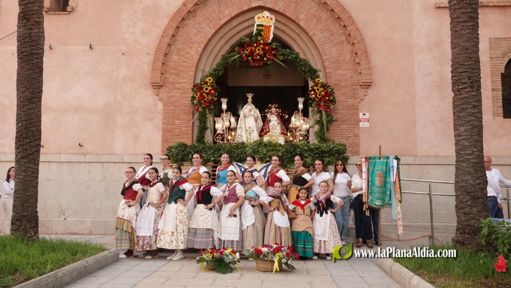 Les Alqueries ofrena la seva patrona