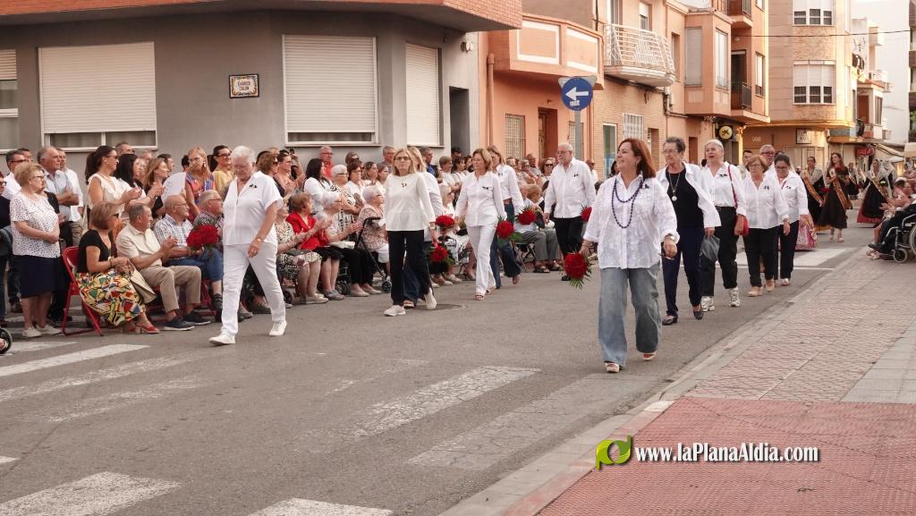 Les Alqueries ofrena la seva patrona
