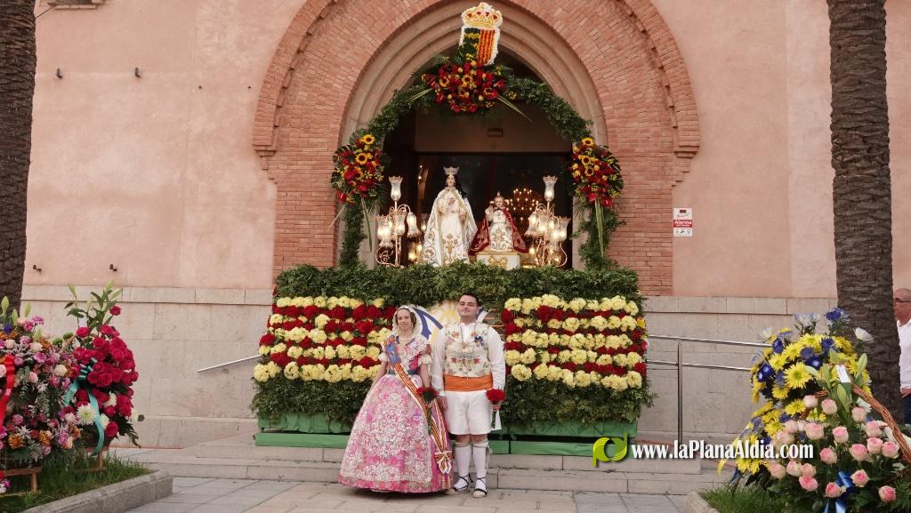 Les Alqueries ofrena la seva patrona