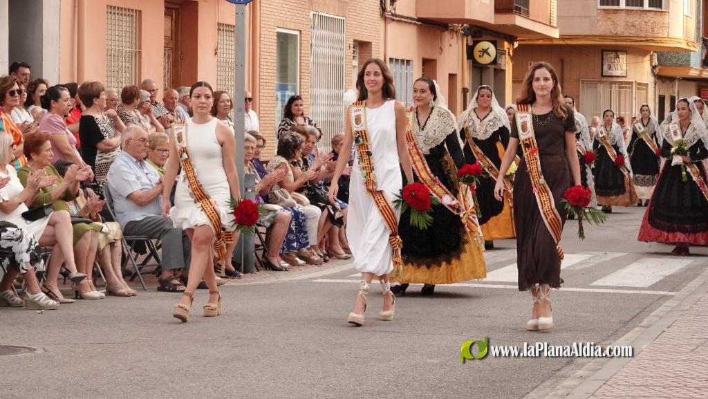 Les Alqueries ofrena la seva patrona