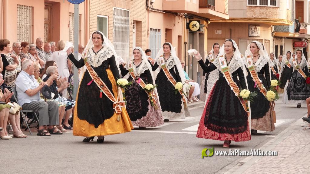 Les Alqueries ofrena la seva patrona