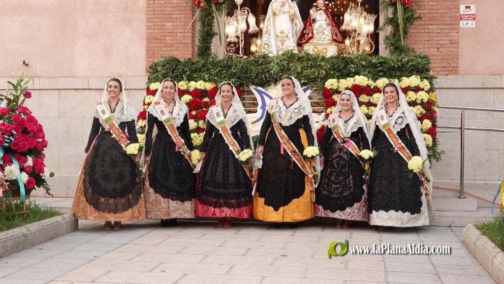 Les Alqueries ofrena la seva patrona