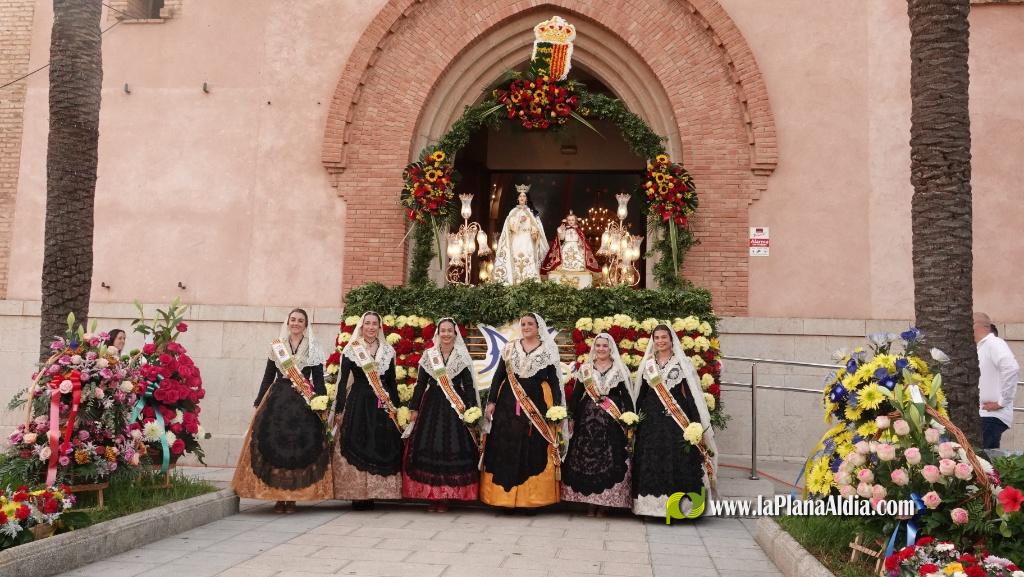 Les Alqueries ofrena la seva patrona