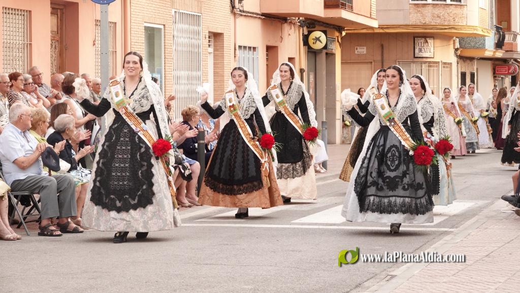 Les Alqueries ofrena la seva patrona
