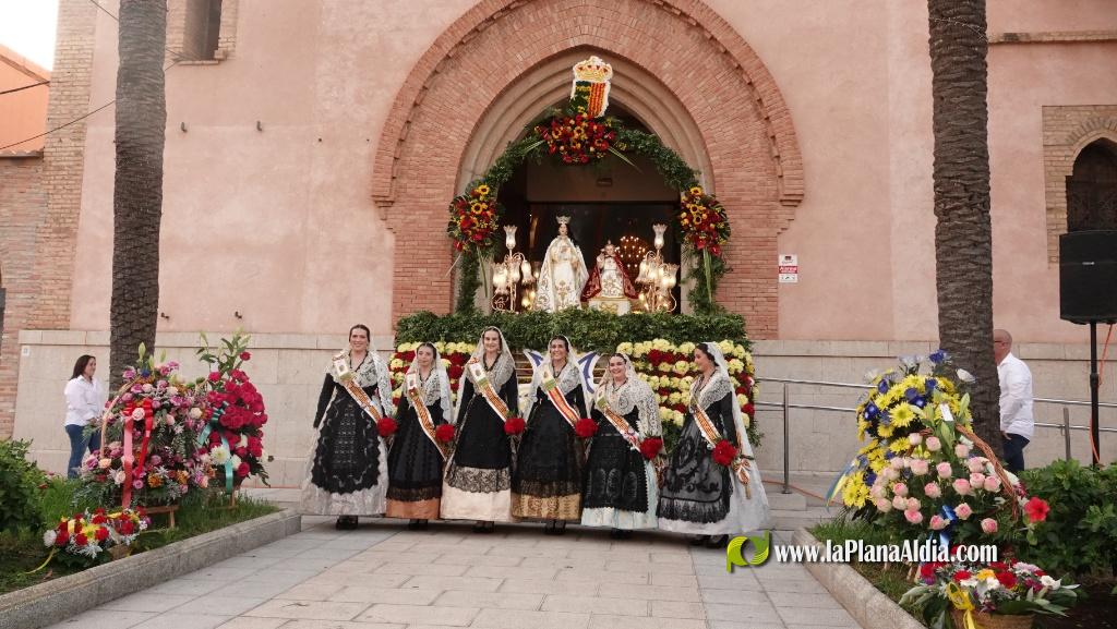 Les Alqueries ofrena la seva patrona