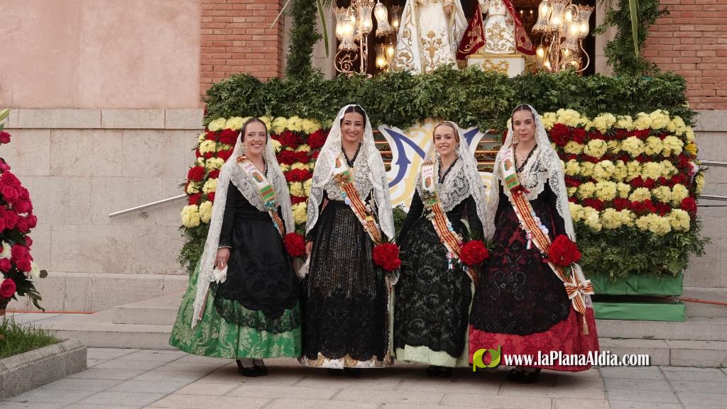 Les Alqueries ofrena la seva patrona