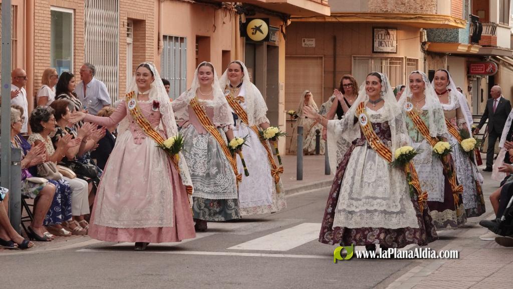 Les Alqueries ofrena la seva patrona