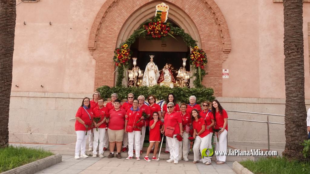 Les Alqueries ofrena la seva patrona