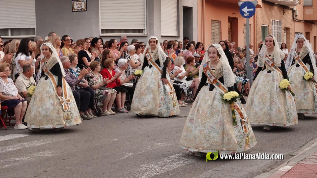 Les Alqueries ofrena la seva patrona