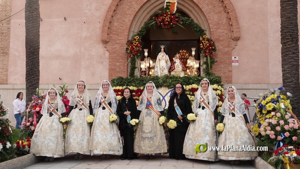 Les Alqueries ofrena la seva patrona