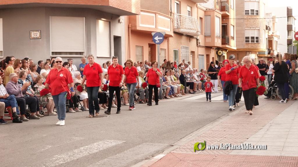 Les Alqueries ofrena la seva patrona