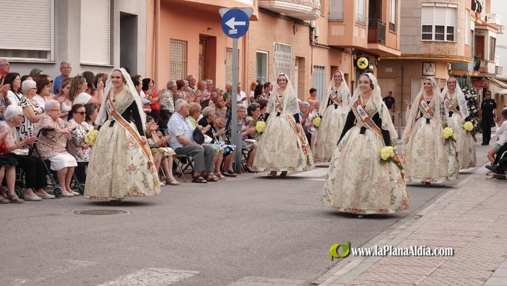 Les Alqueries ofrena la seva patrona