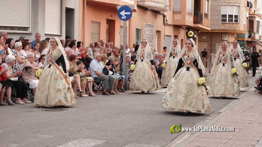 Les Alqueries ofrena la seva patrona