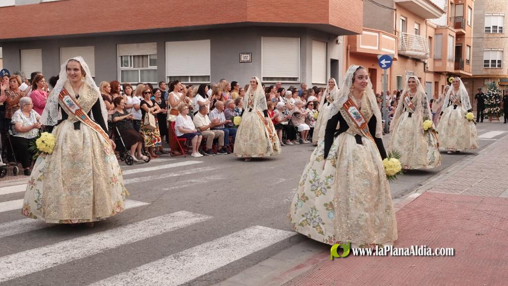 Les Alqueries ofrena la seva patrona