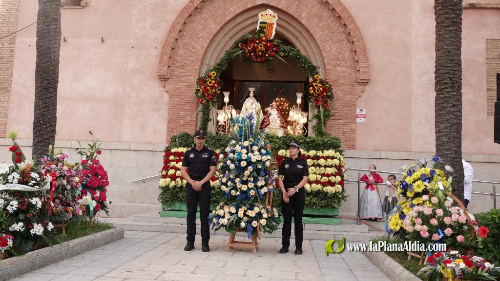 Les Alqueries ofrena la seva patrona