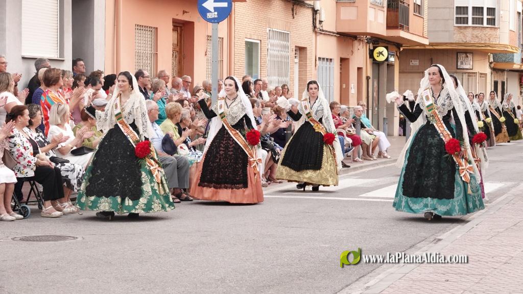 Les Alqueries ofrena la seva patrona