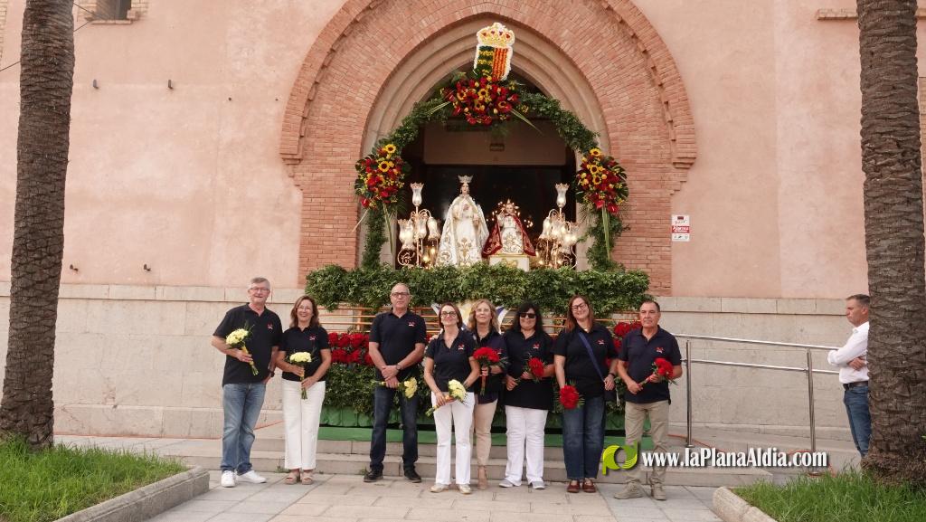 Les Alqueries ofrena la seva patrona
