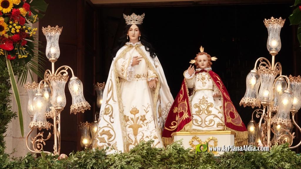 Les Alqueries ofrena la seva patrona