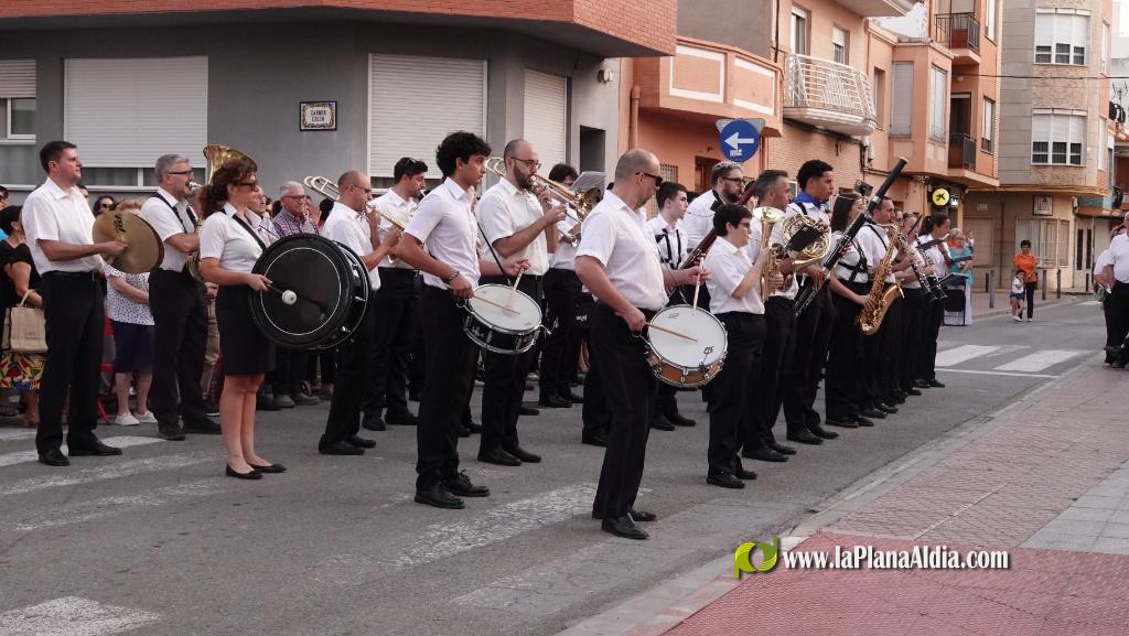 Les Alqueries ofrena la seva patrona