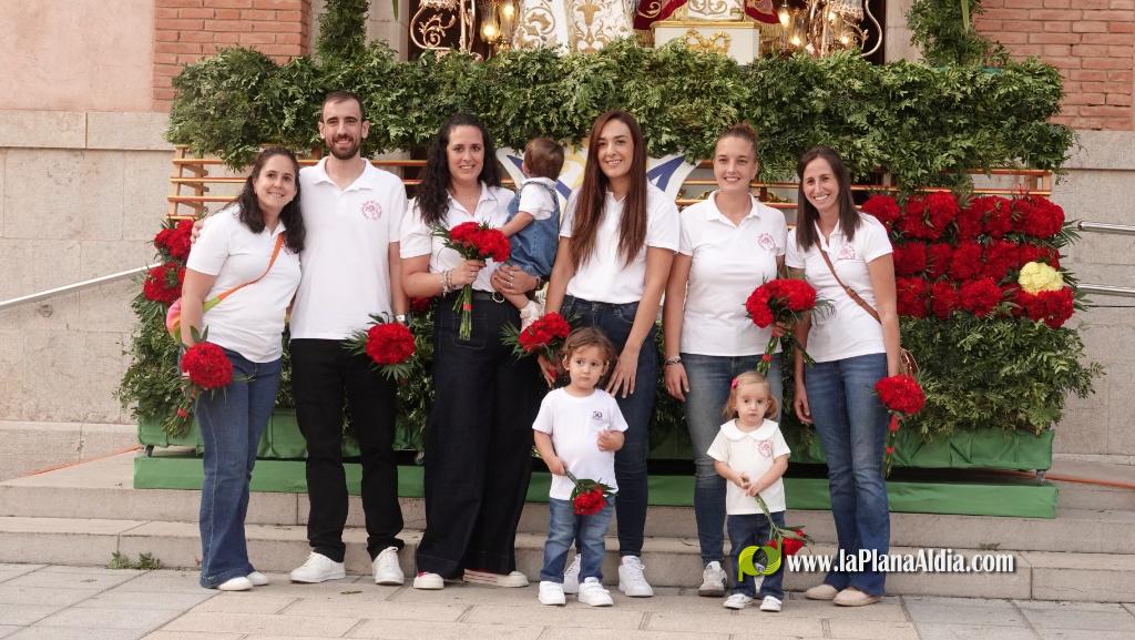 Les Alqueries ofrena la seva patrona