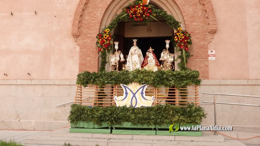 Les Alqueries ofrena la seva patrona