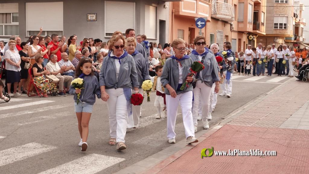 Les Alqueries ofrena la seva patrona
