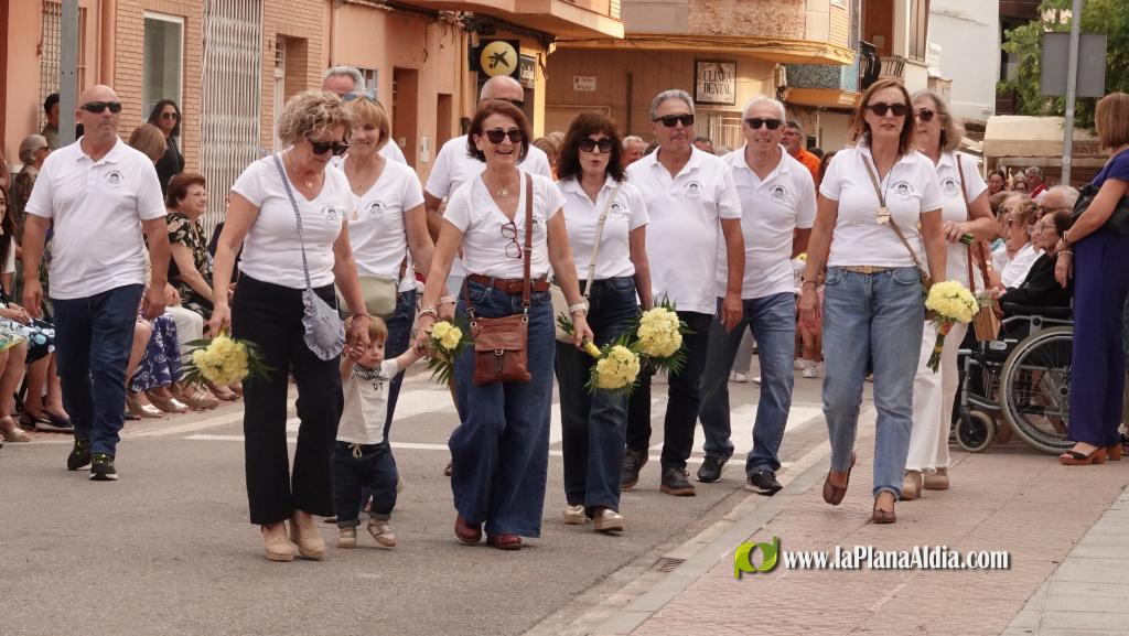 Les Alqueries ofrena la seva patrona