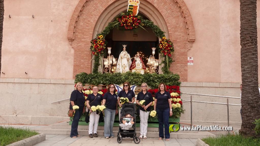 Les Alqueries ofrena la seva patrona