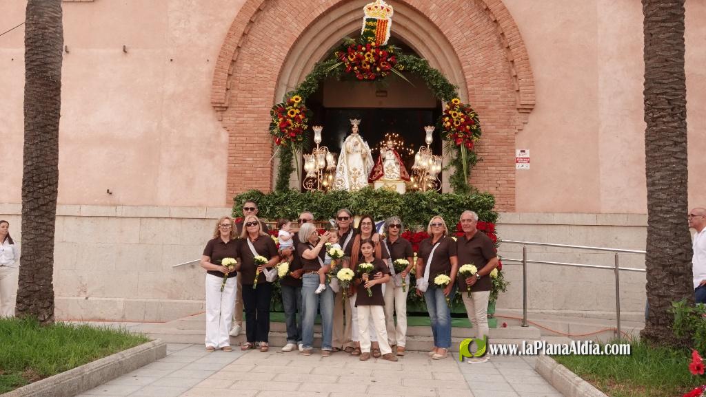 Les Alqueries ofrena la seva patrona